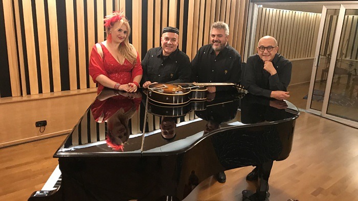 Larry Franco trio med Dee Dee Joy La Gioia, Kulturhuset Korpen