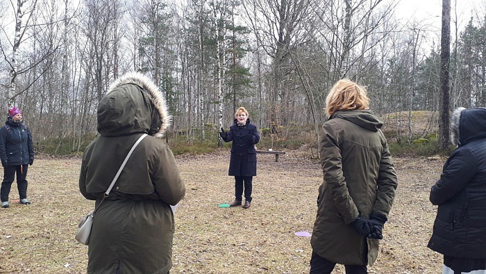 Kvinna in i Sverige hade friluftsdag med landshövdingen